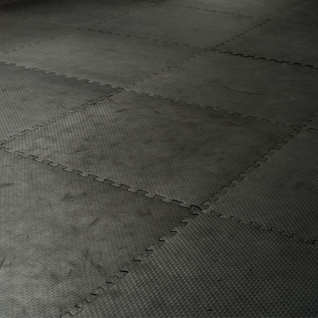 black rubber flooring